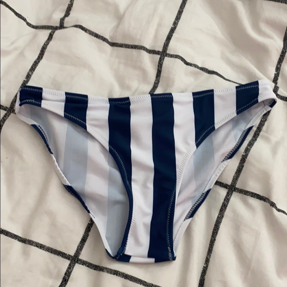 Striped bikini bottoms